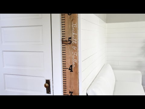 Personalized Growth Chart With Cricut!