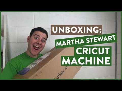 Unboxing: Martha Stewart Cricut Machine!