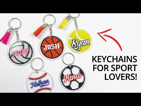 KEYCHAINS FOR SPORT LOVERS! ACRYLIC KEYCHAIN TUTORIAL DIY | Vinyl on Acrylic Keychains with Cricut